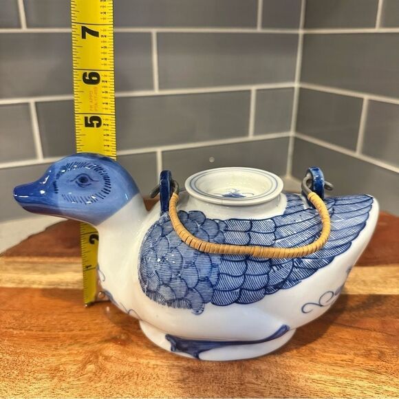 Vintage Blue and White Porcelain Handpainted Duck Teapot - Picture 9 of 9